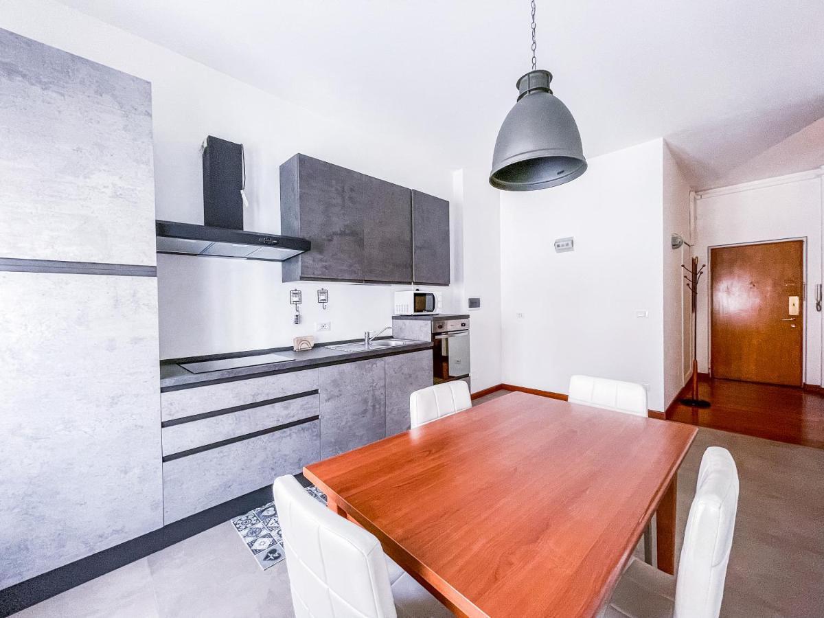 Myhouse Inn Porta Nuova - Affitti Brevi Italia Turim Exterior foto